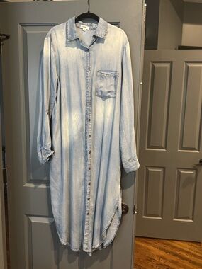 Light Wash Denim Shirt Dress - Casual Long Sleeve